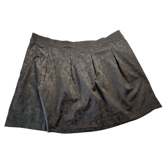 Daisy Fuentes Women's 2XL Black A-Line Knee Length Skirt Side Zip with pockets - Picture 2 of 10